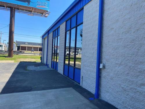 Exterior commercial painting makes a great impression